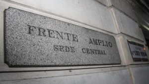 cartel-sede-frente-amplio-focouy