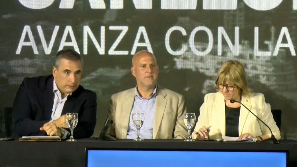 ferreri-legnani-y-lustemberg-atlantida-1