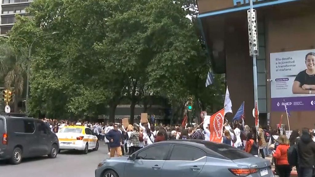 manifestacion-sindicato-maestros-noviembre-7