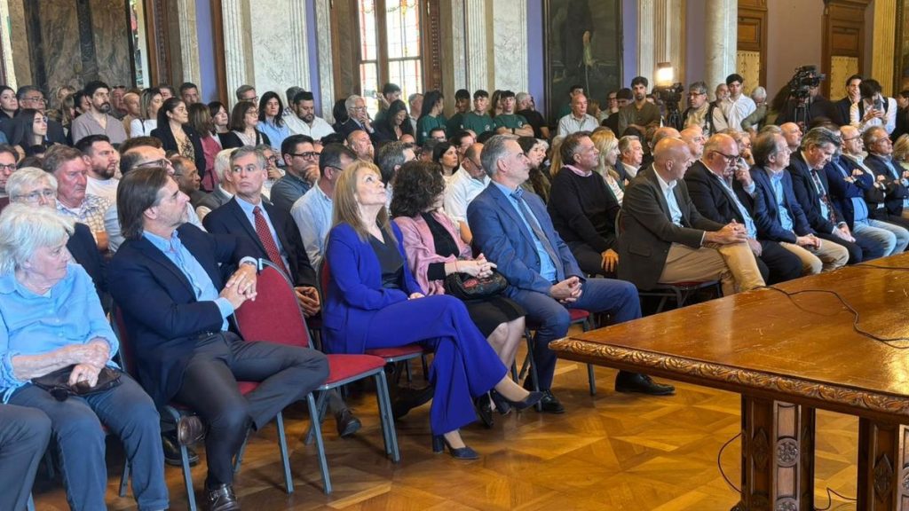 orssi-cosse-lacalle-pou-richard-read-inisa-en-el-parlamento