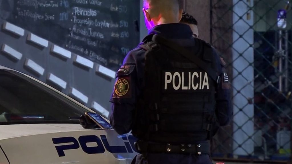 policia-noche-montevideo