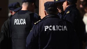 policias-uniforme-seguridad-focouy