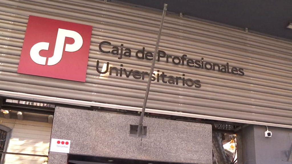 caja-de-profesionales-otra-fachada