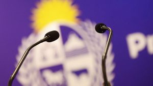 focouy-presidencia-torre-ejecutiva-gobierno-conferencia-comunicacion-microfonos