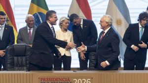 lubetkim-saludo-tras-firma-acuerdo-mercosur-ue-foto-presidencia