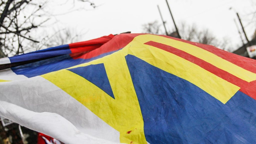 bandera-frente-amplio-focouy-archivo