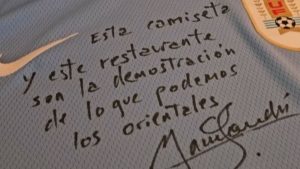 camiseta-uruguay-orsi-en-china-mensaje-1