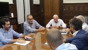 reuinon-saavedra-y-negro